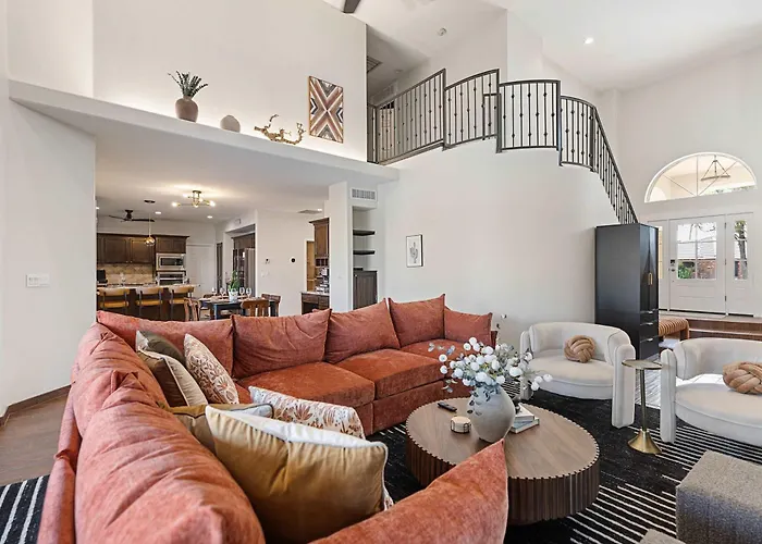 Luxury 6br Retreat - Pool Bbq Theater And Games *