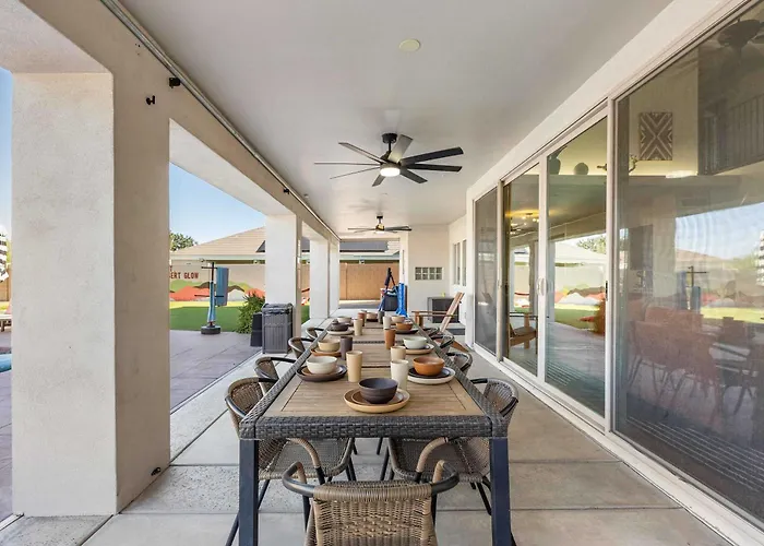Luxury 6br Retreat - Pool Bbq Theater And Games Holiday home *
